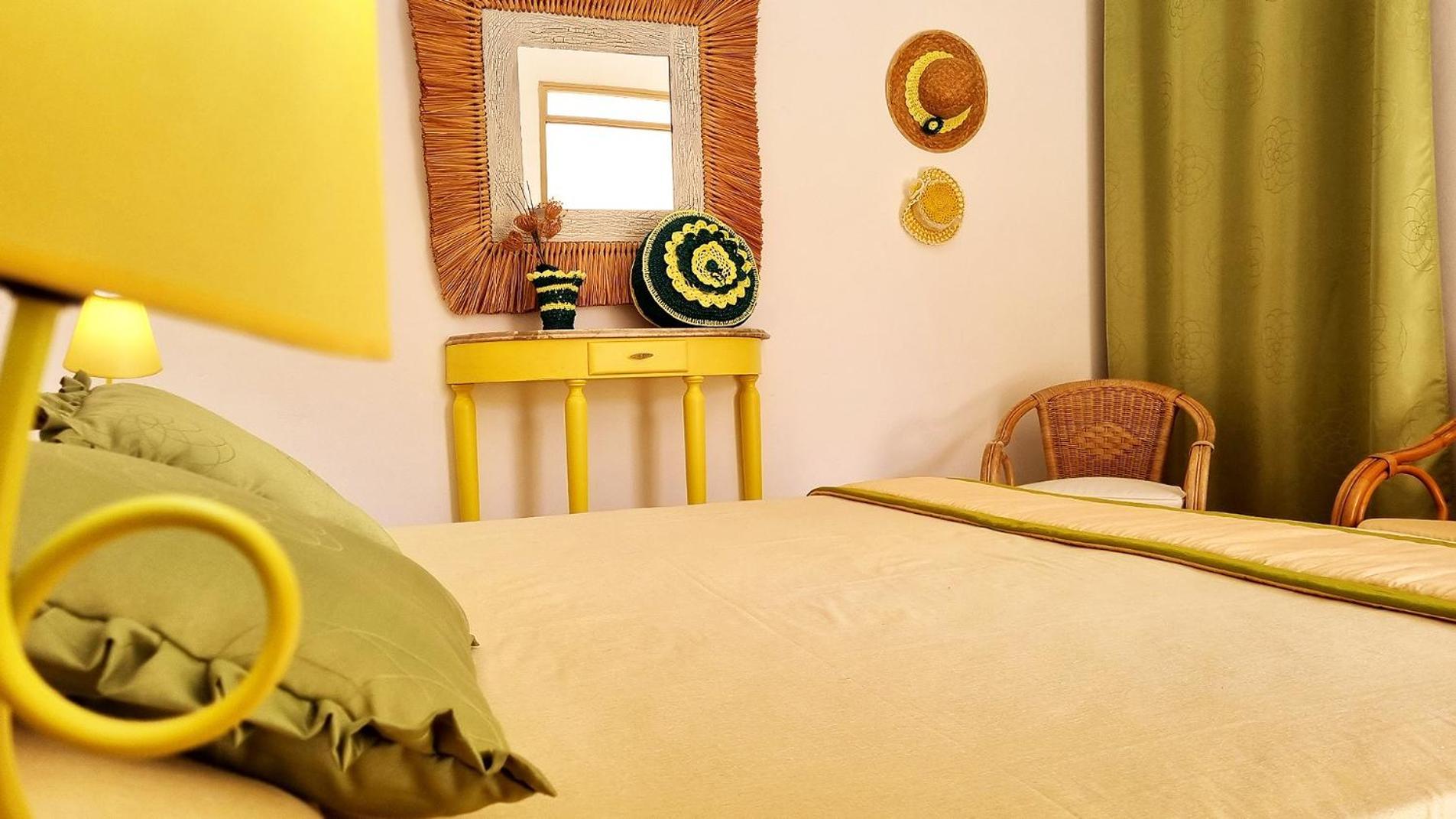 Casa Vacanza Vista Mare กุสโตนาชี ภายนอก รูปภาพ