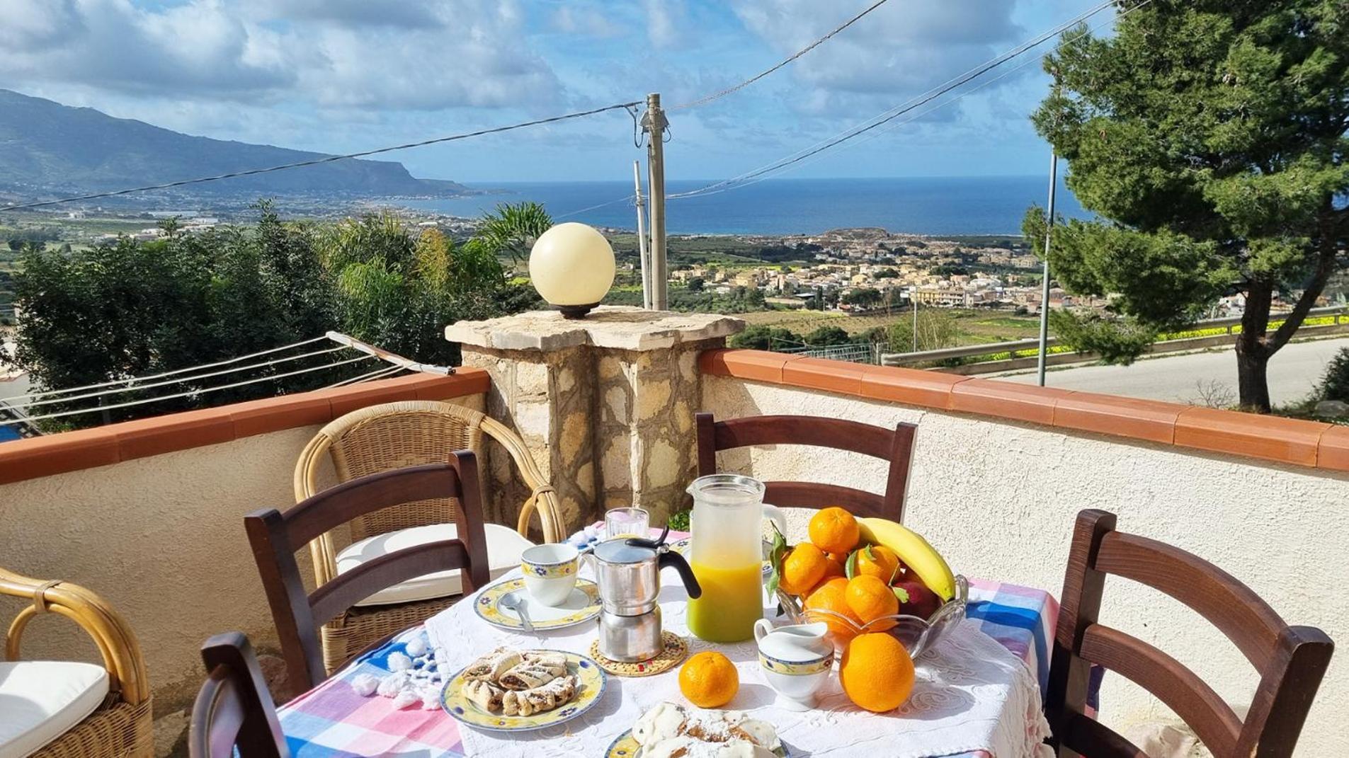Casa Vacanza Vista Mare กุสโตนาชี ภายนอก รูปภาพ
